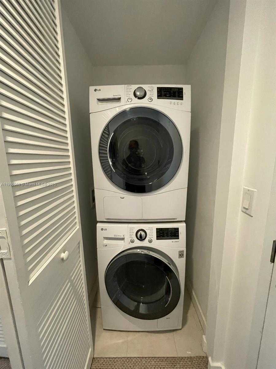 Small Image of 31 SOUTH EAST 6TH ST #505, Miami Number 8