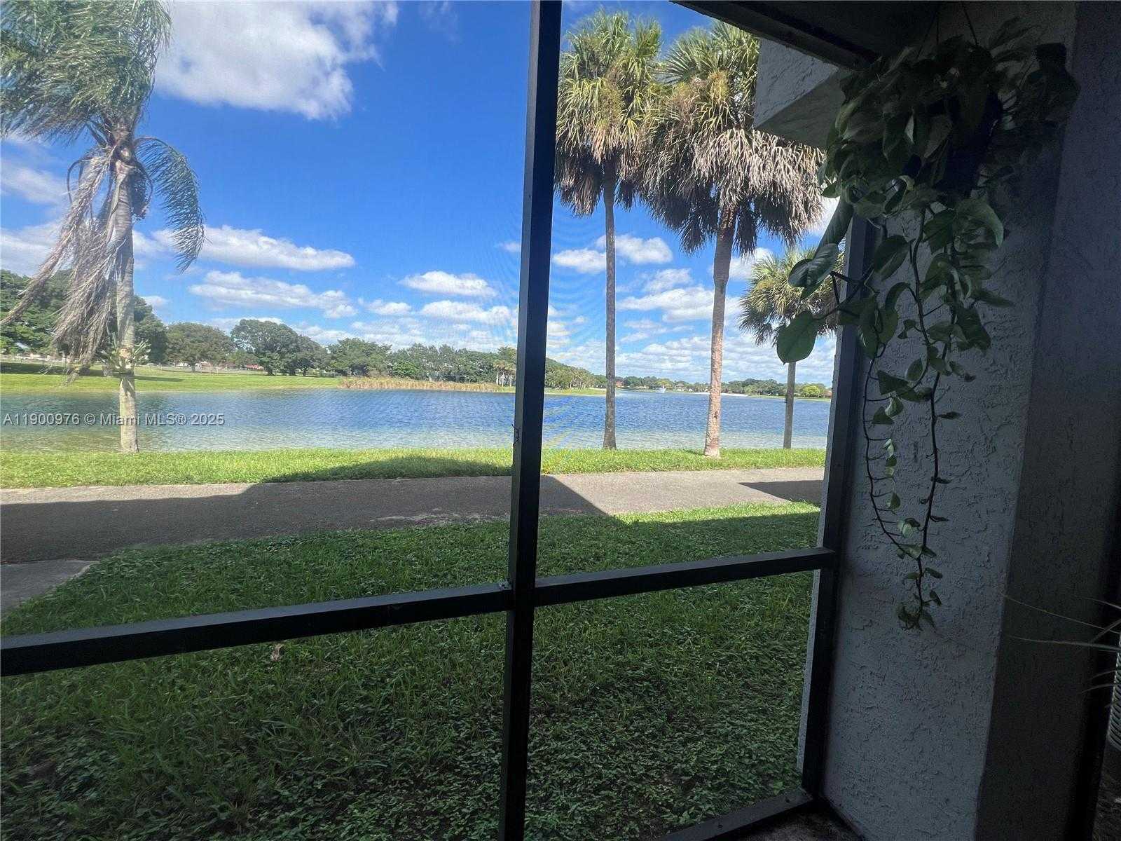 Small Image of 15067 SOUTH WEST 103 TE #14108, Miami Number 24