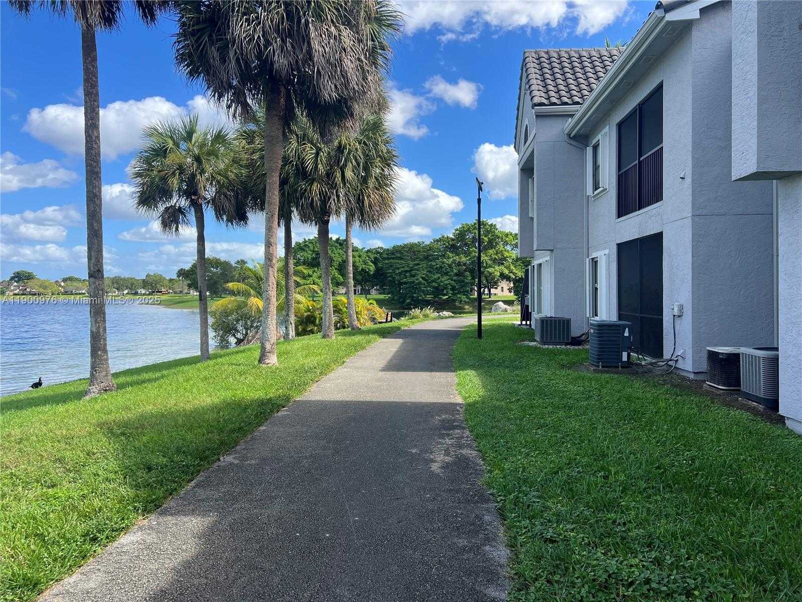 Small Image of 15067 SOUTH WEST 103 TE #14108, Miami Number 26