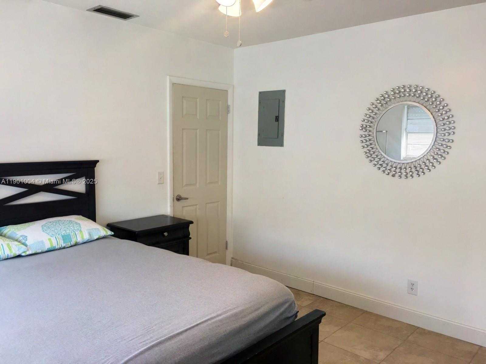 Small Image of 3515 VAN BUREN ST #104, Hollywood Number 10