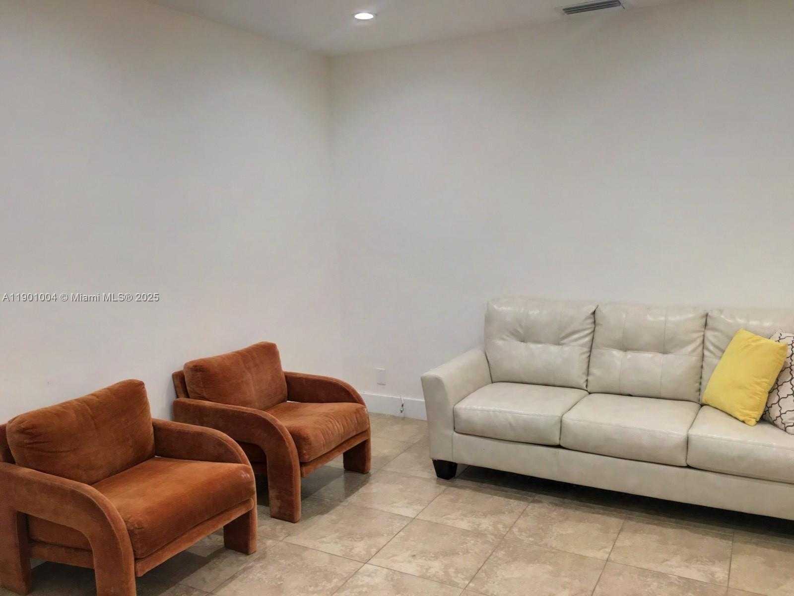 Small Image of 3515 VAN BUREN ST #104, Hollywood Number 3