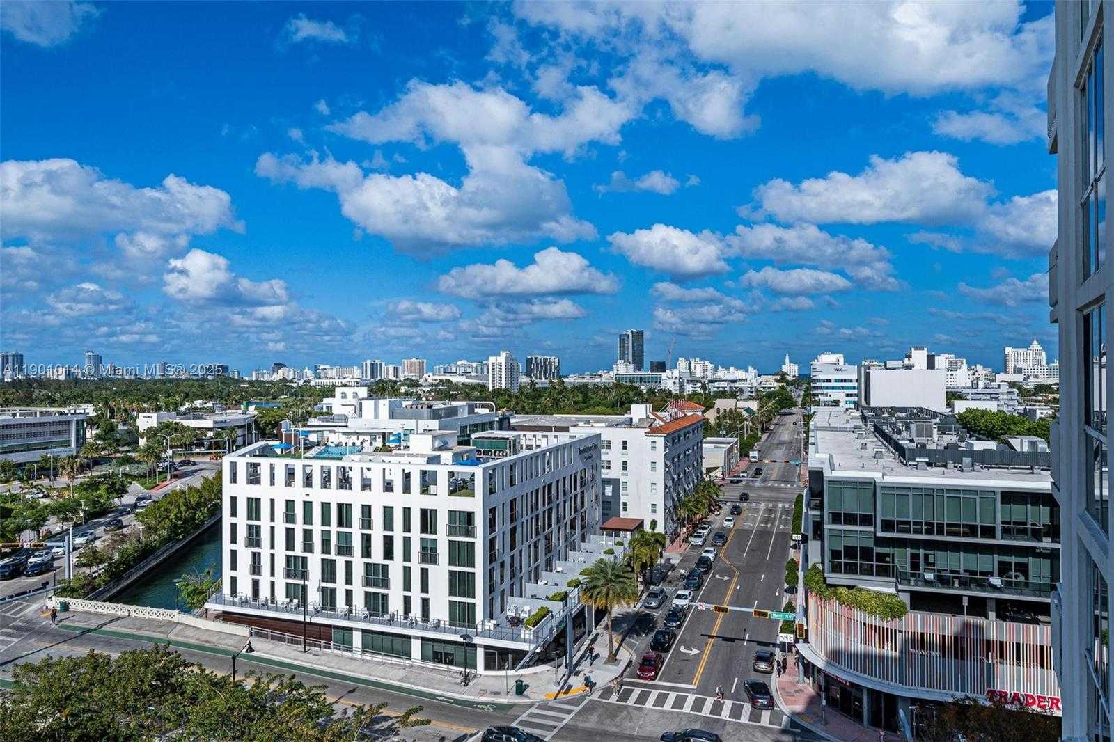 Small Image of 1688 WEST AVE #1007, Miami Beach Number 12