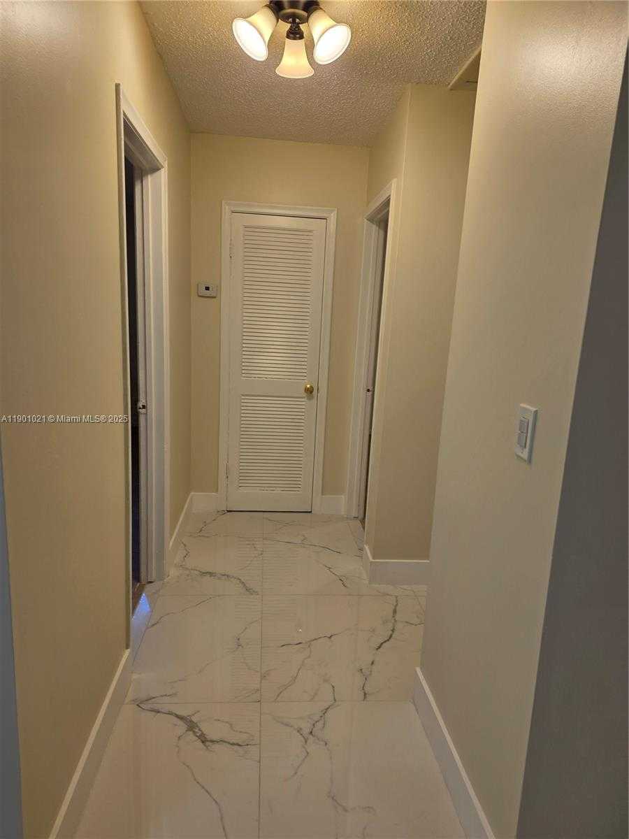 Small Image of 2526 TAYLOR ST #3, Hollywood Number 17