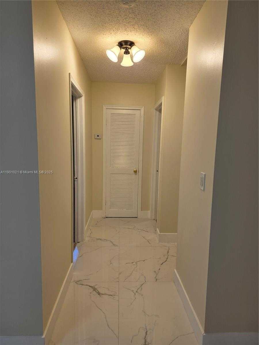 Small Image of 2526 TAYLOR ST #3, Hollywood Number 18