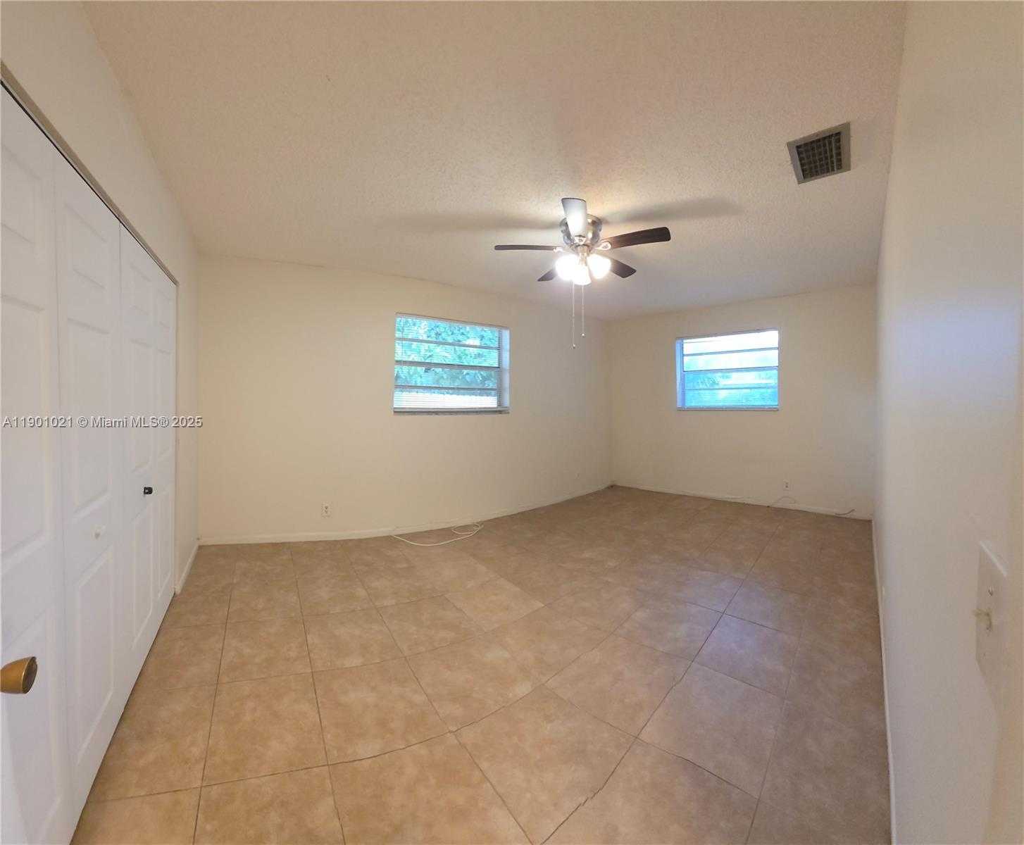 Small Image of 2526 TAYLOR ST #3, Hollywood Number 19