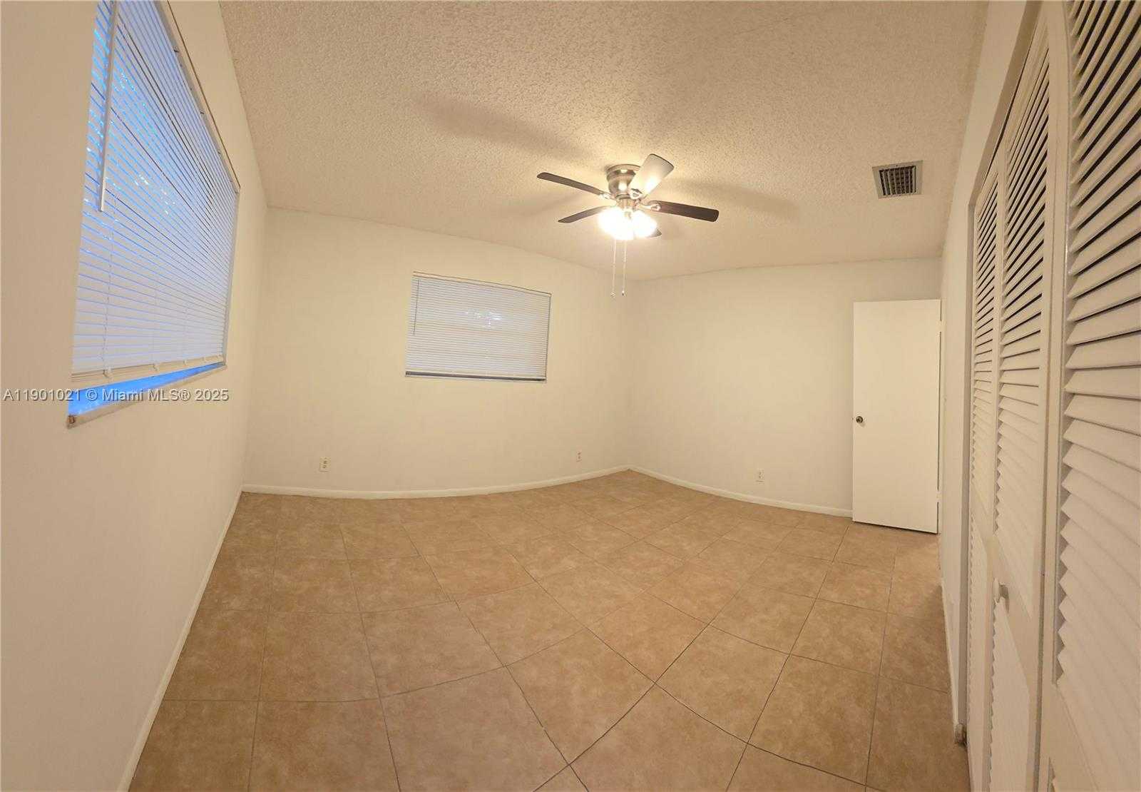 Small Image of 2526 TAYLOR ST #3, Hollywood Number 21