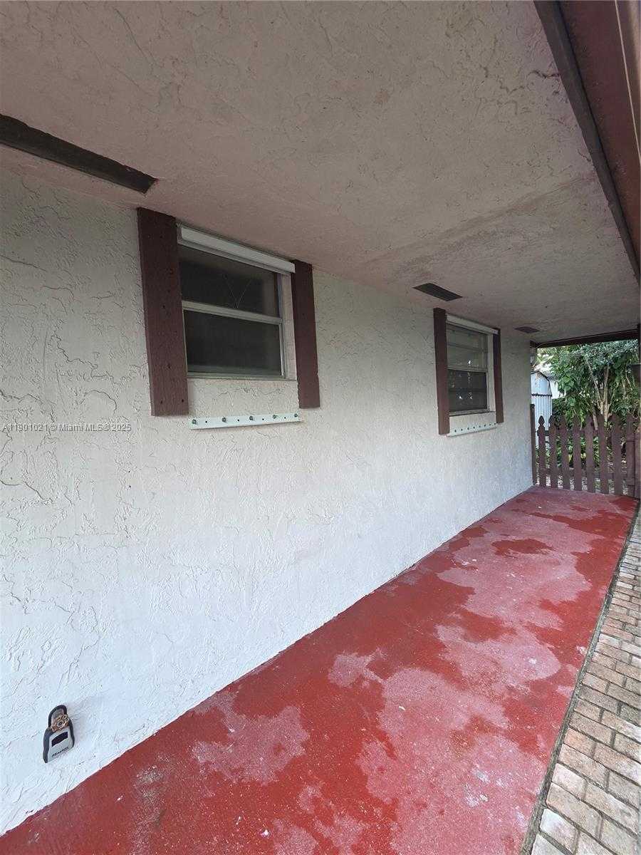 Small Image of 2526 TAYLOR ST #3, Hollywood Number 24