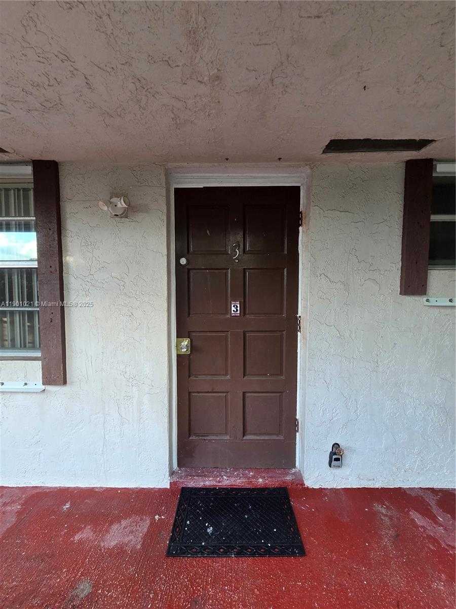 Small Image of 2526 TAYLOR ST #3, Hollywood Number 3