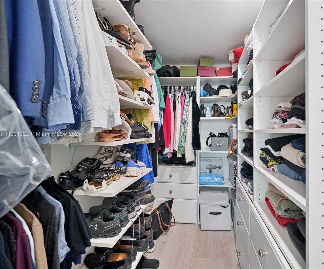 Small Image of 20301 WEST COUNTRY CLUB DR #1822, Aventura Number 15