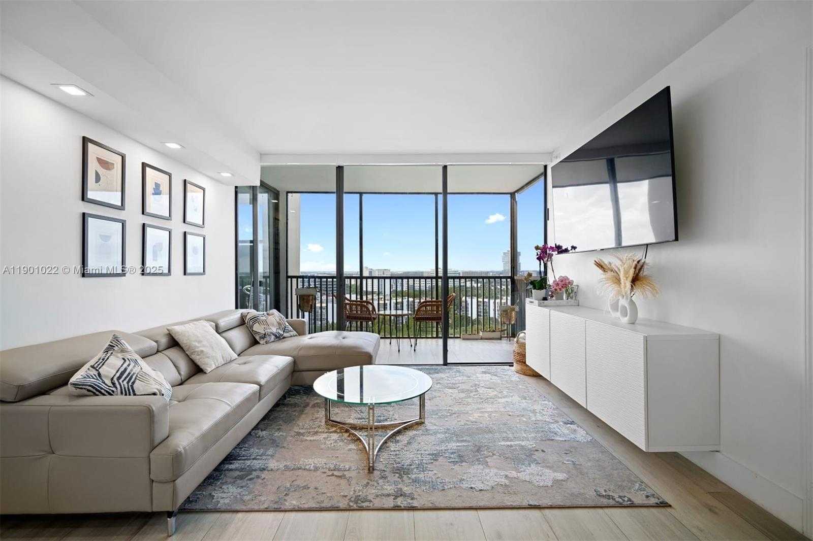 Small Image of 20301 WEST COUNTRY CLUB DR #1822, Aventura Number 2