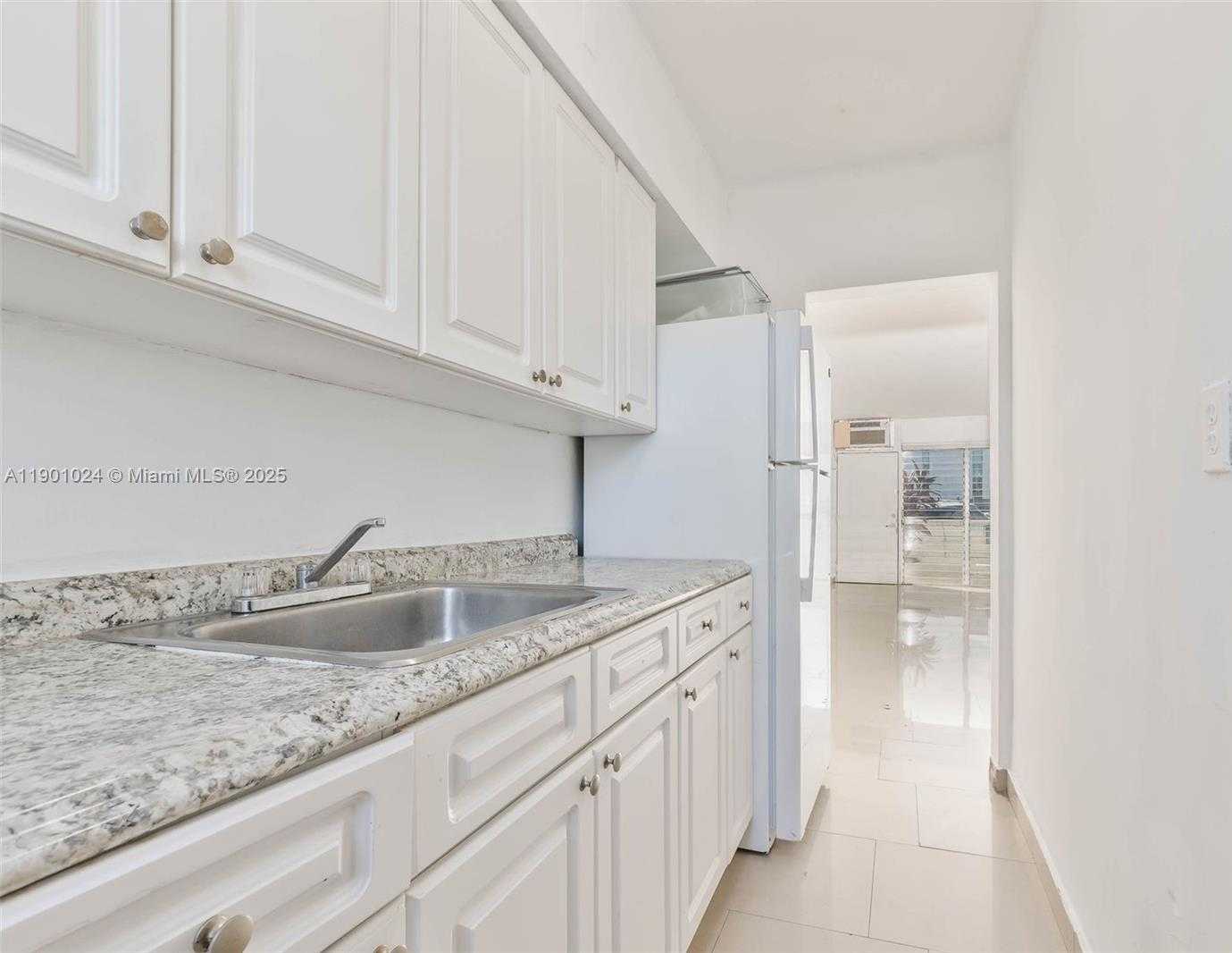 Small Image of 1685 JEFFERSON AVE #4, Miami Beach Number 10