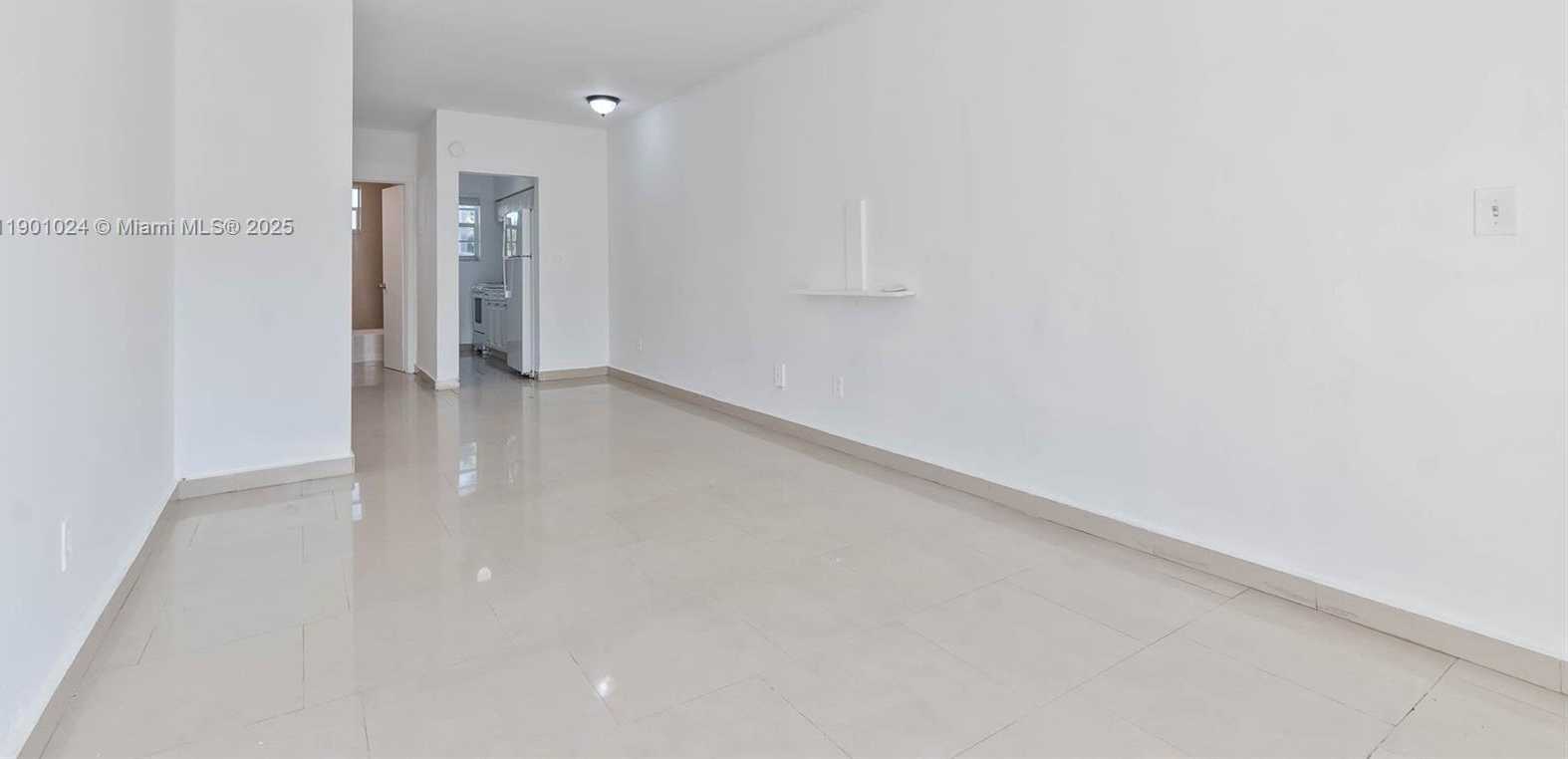Small Image of 1685 JEFFERSON AVE #4, Miami Beach Number 2