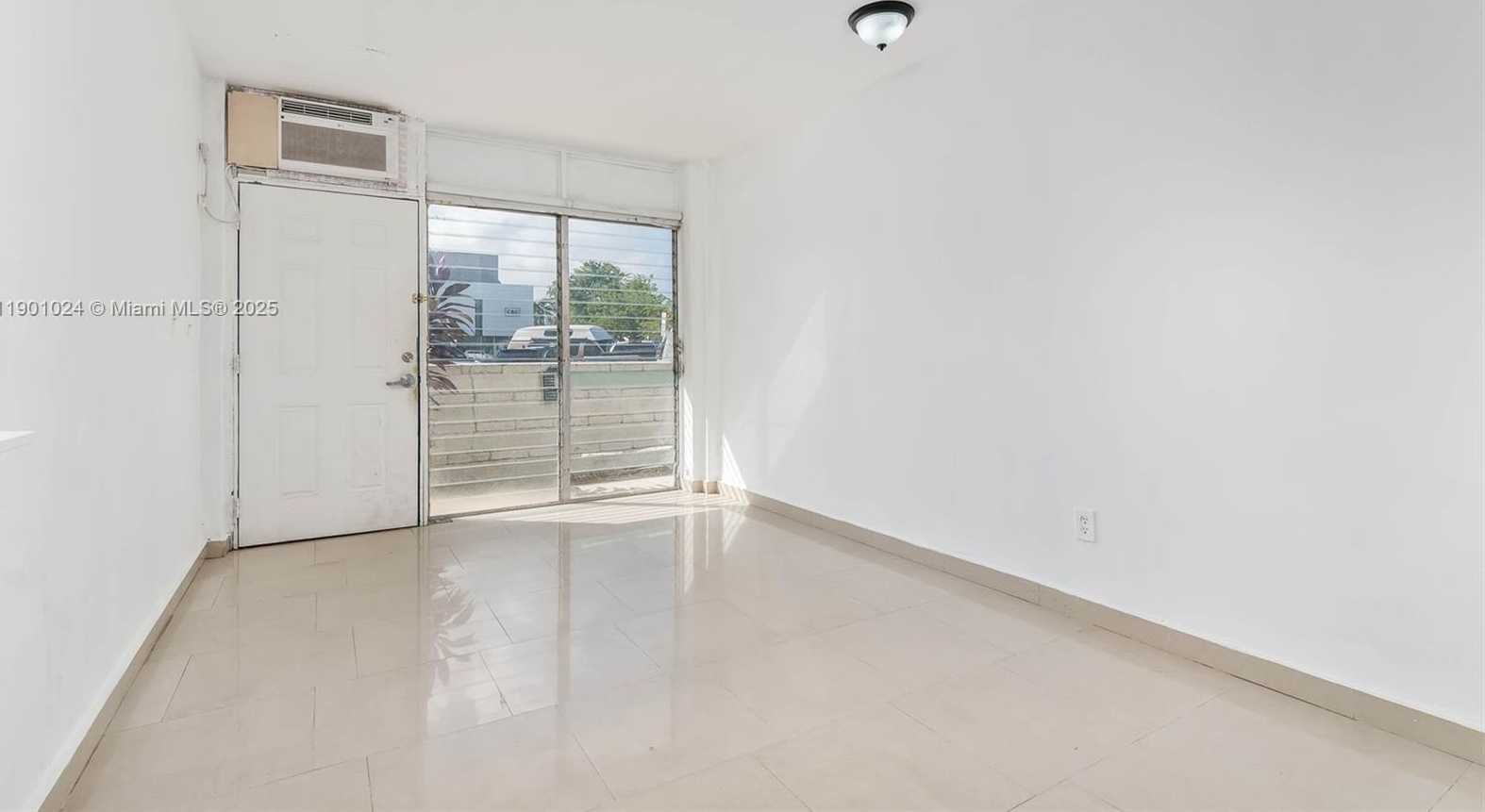 Small Image of 1685 JEFFERSON AVE #4, Miami Beach Number 4