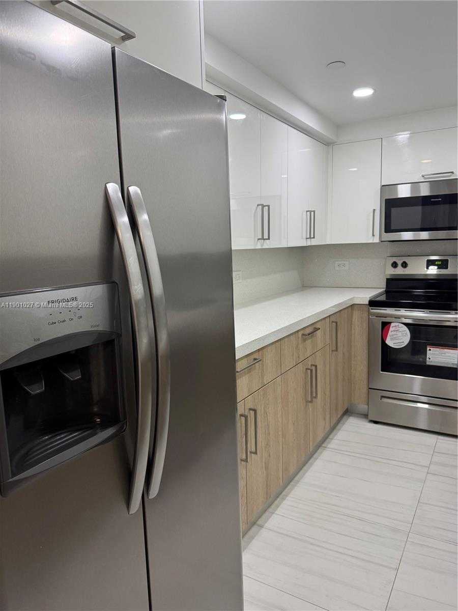 Small Image of 20505 EAST COUNTRY CLUB DR #1436, Aventura Number 9