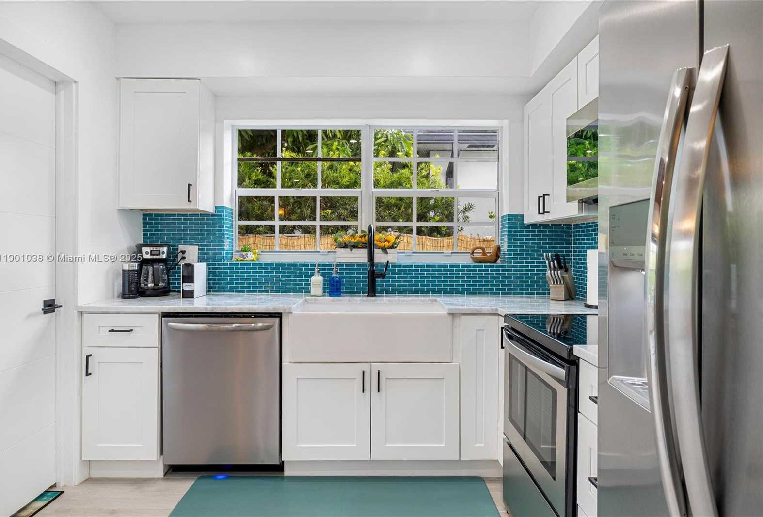 Small Image of 8926 ABBOTT AVE, Surfside Number 4