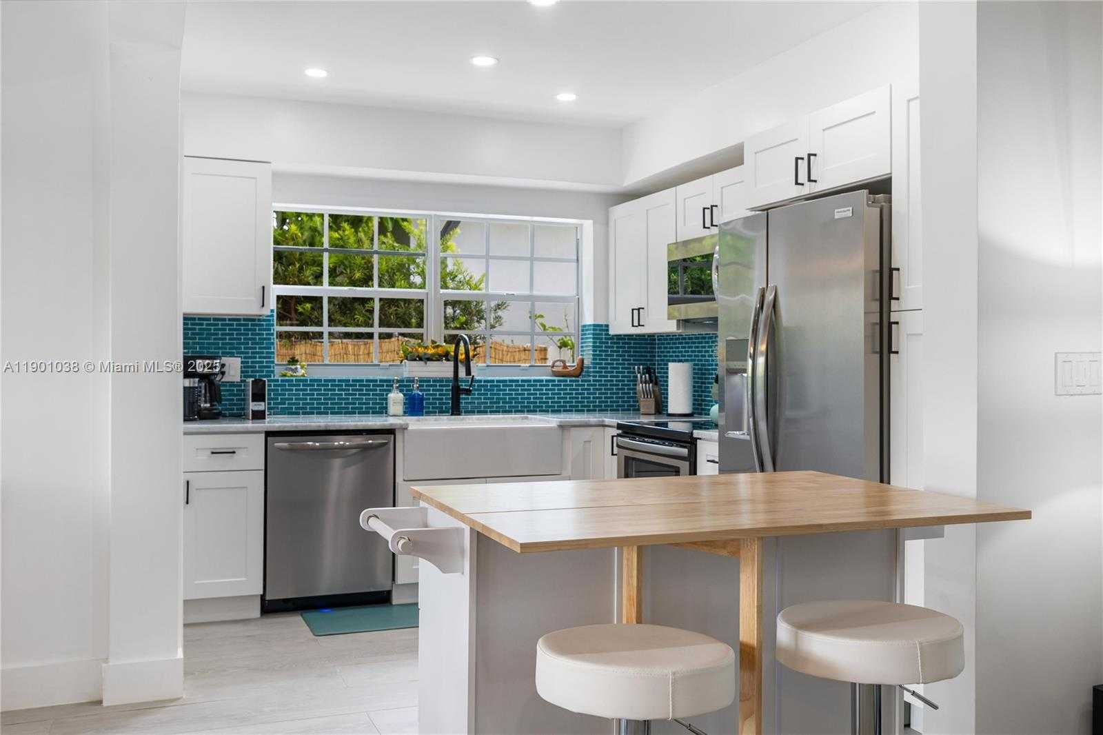 Small Image of 8926 ABBOTT AVE, Surfside Number 9