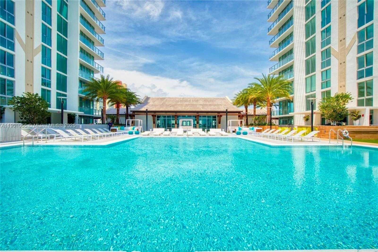 Imagen de Pequeño Objeto