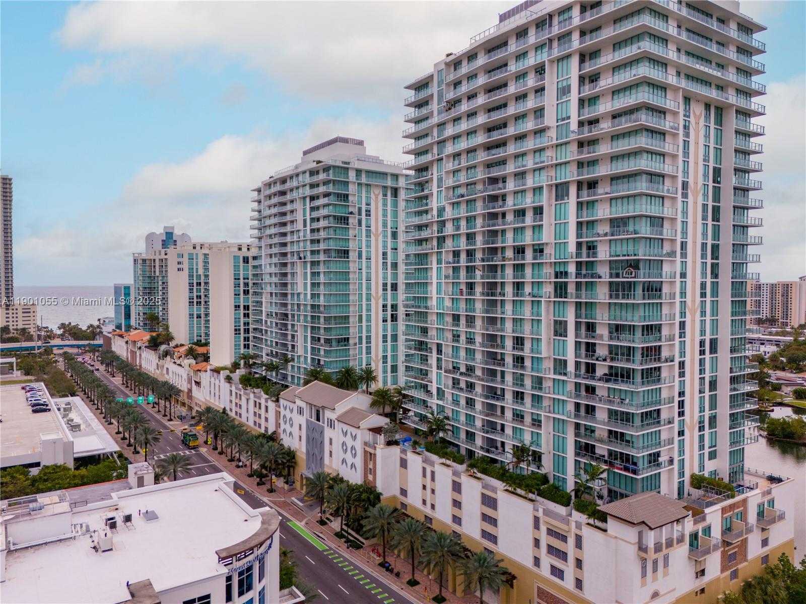 Imagen de Pequeño Objeto