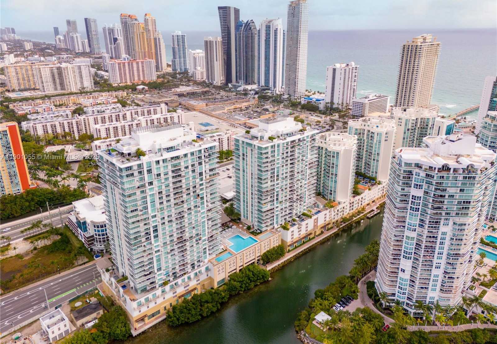 Imagen de Pequeño Objeto