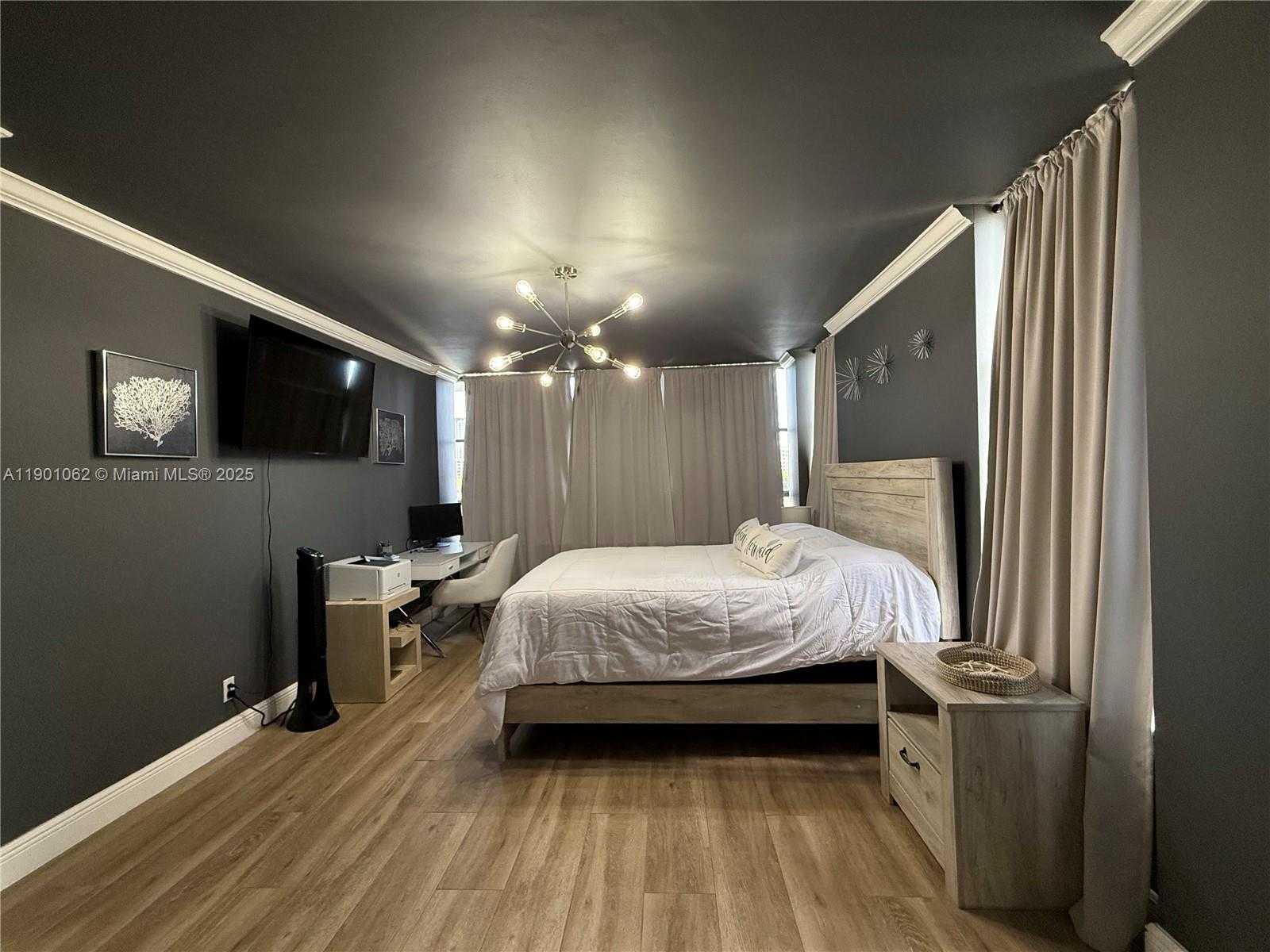 Small Image of 500 THREE ISLANDS BLVD #227, Hallandale Beach Number 11