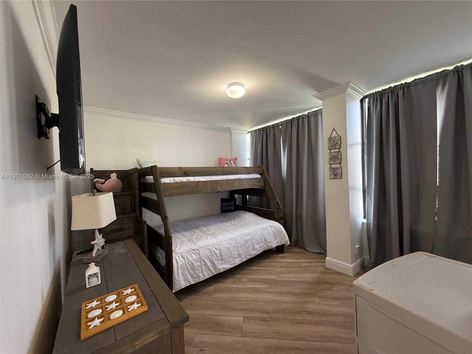 Small Image of 500 THREE ISLANDS BLVD #227, Hallandale Beach Number 16