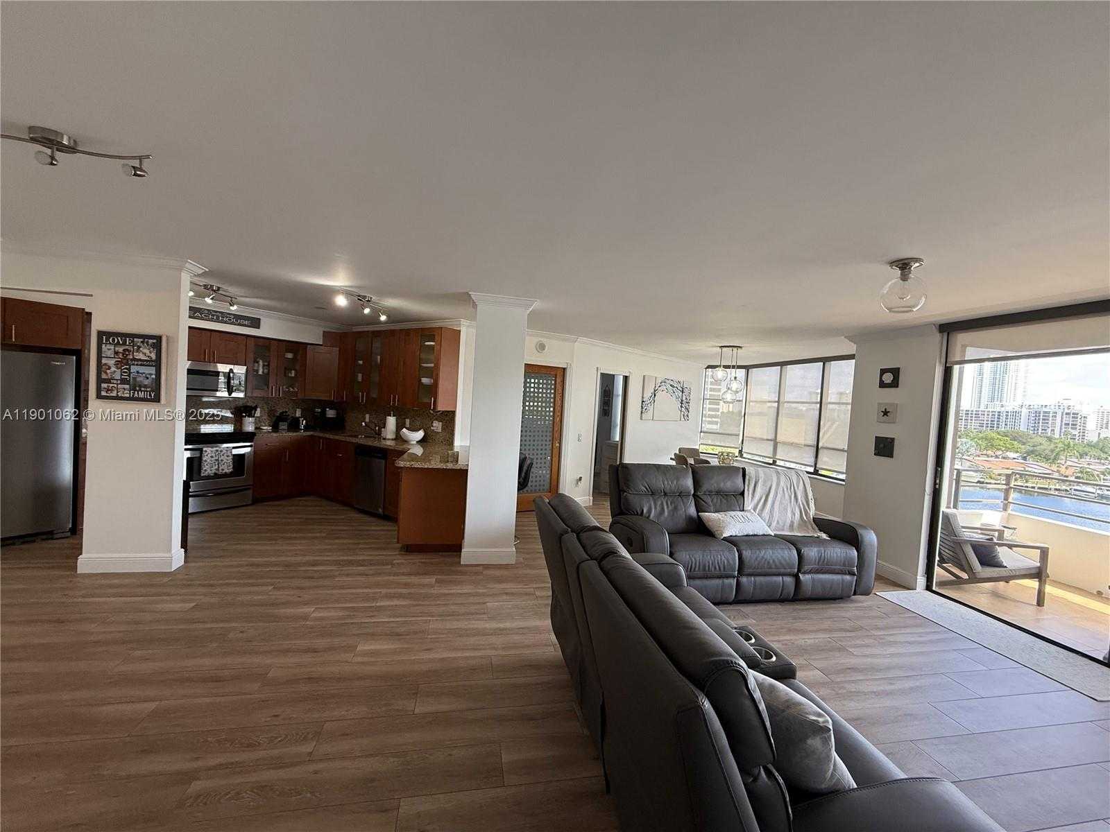 Small Image of 500 THREE ISLANDS BLVD #227, Hallandale Beach Number 5