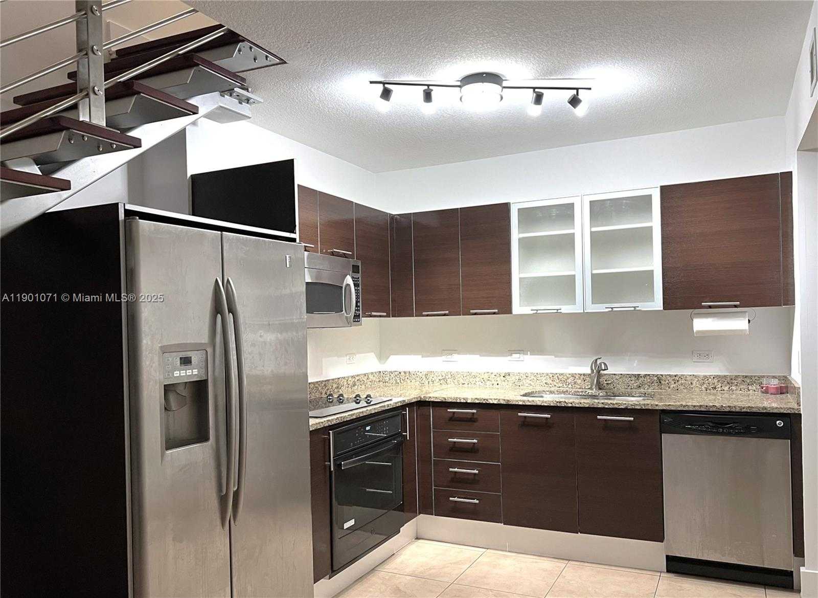 Small Image of 41 SOUTH EAST 5TH ST #911, Miami Number 11