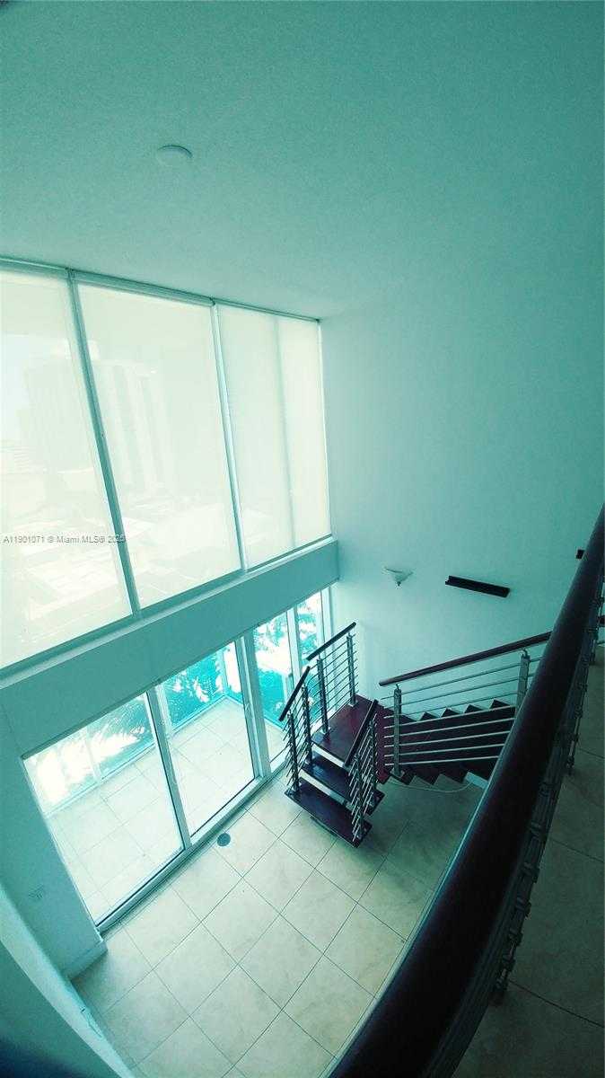 Small Image of 41 SOUTH EAST 5TH ST #911, Miami Number 28