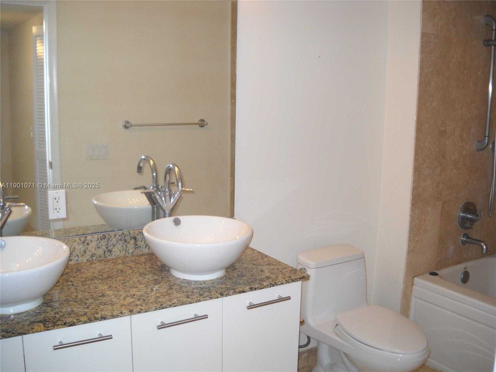 Small Image of 41 SOUTH EAST 5TH ST #911, Miami Number 35