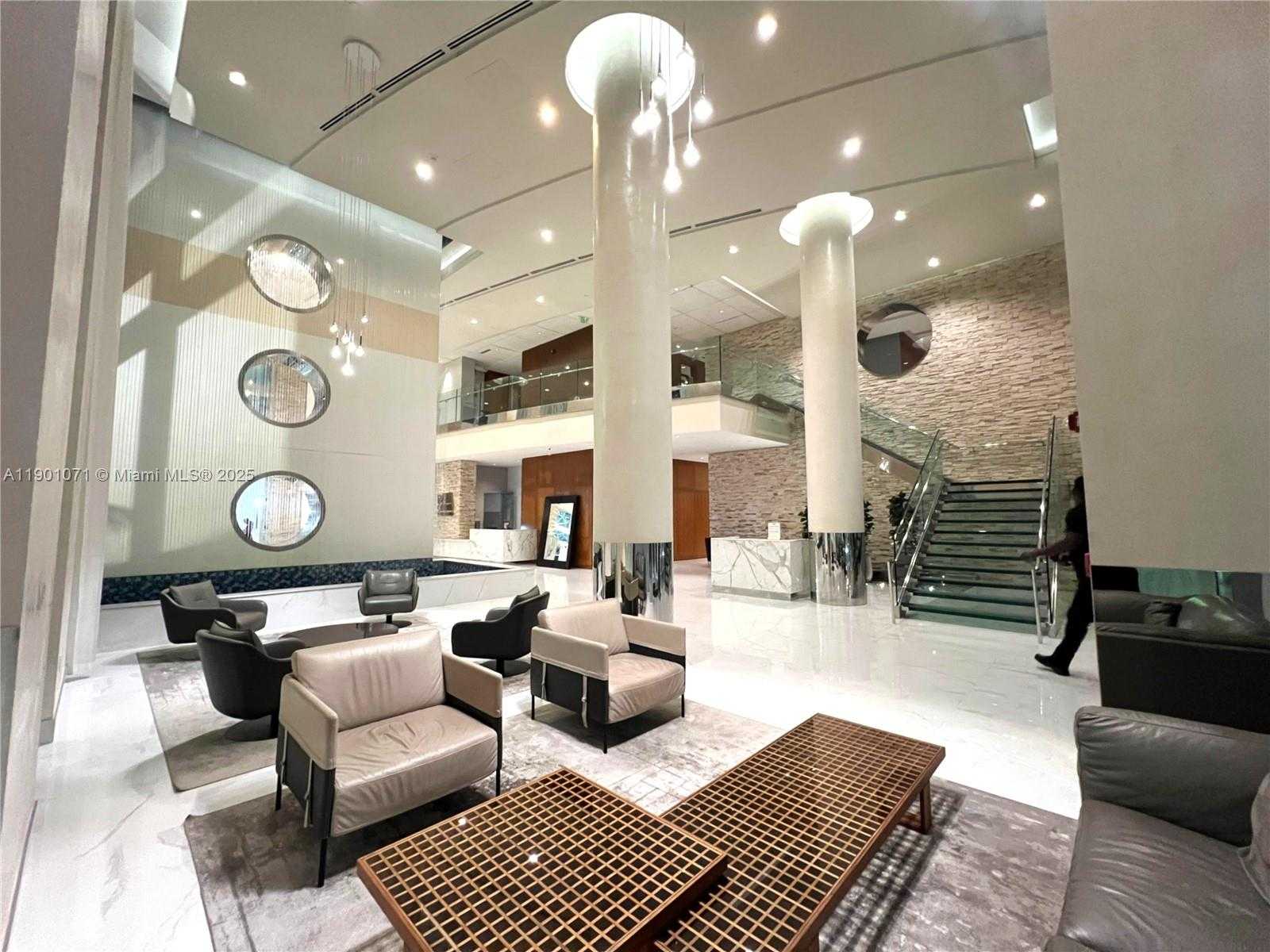 Small Image of 41 SOUTH EAST 5TH ST #911, Miami Number 47