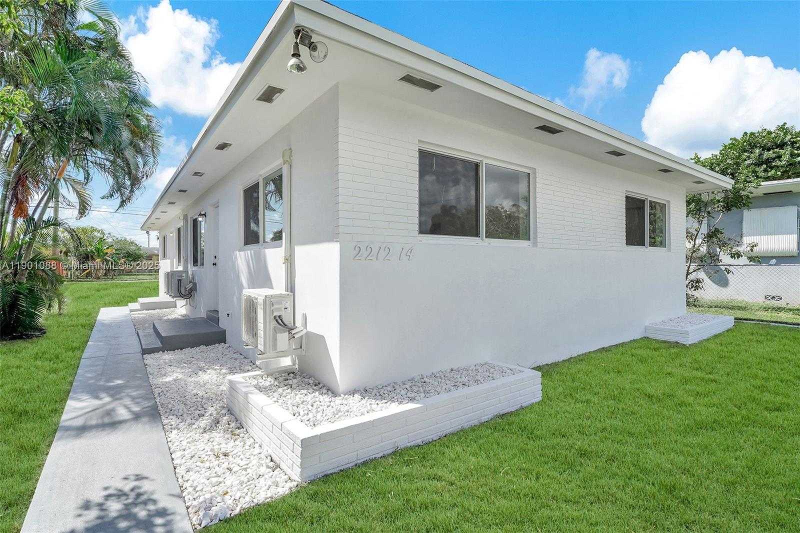 Small Image of 2212 ROOSEVELT ST #2, Hollywood Number 22