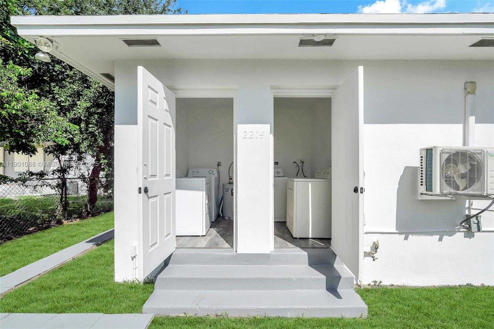 Small Image of 2212 ROOSEVELT ST #2, Hollywood Number 7