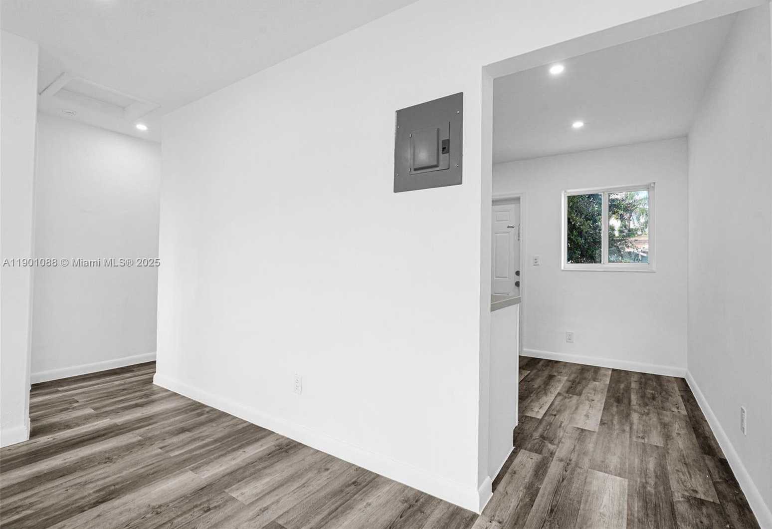 Small Image of 2212 ROOSEVELT ST #2, Hollywood Number 8