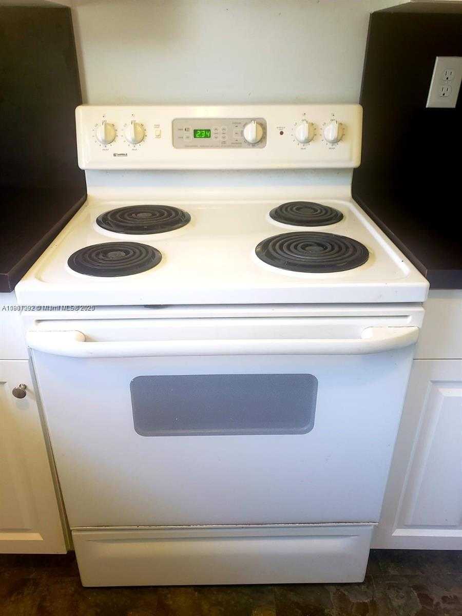 Small Image of 3643 FLORIDA AVE, Miami Number 6