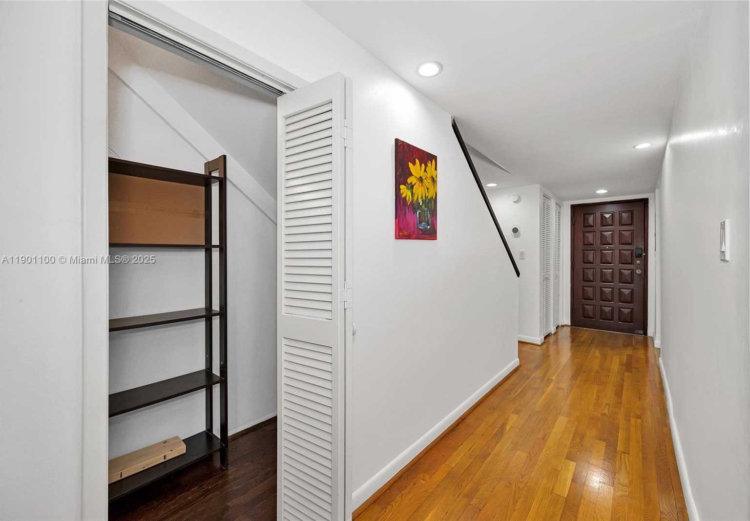 Small Image of 2600 CARDENA ST #PH2, Coral Gables Number 11