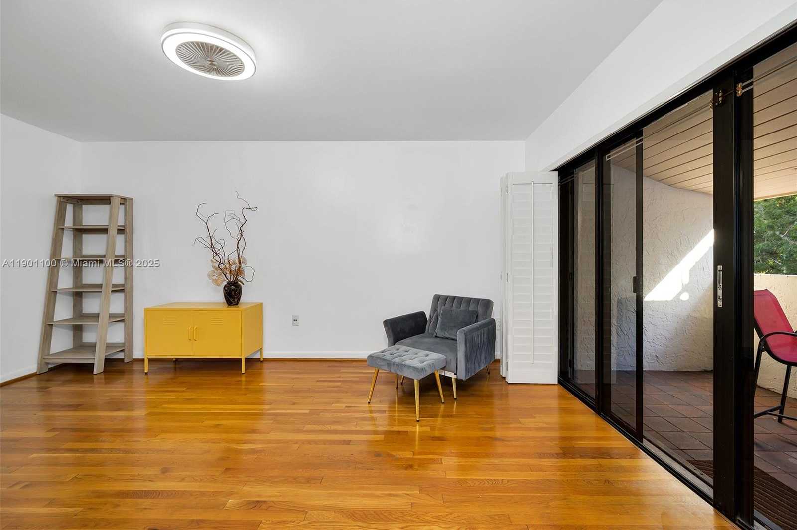 Small Image of 2600 CARDENA ST #PH2, Coral Gables Number 21