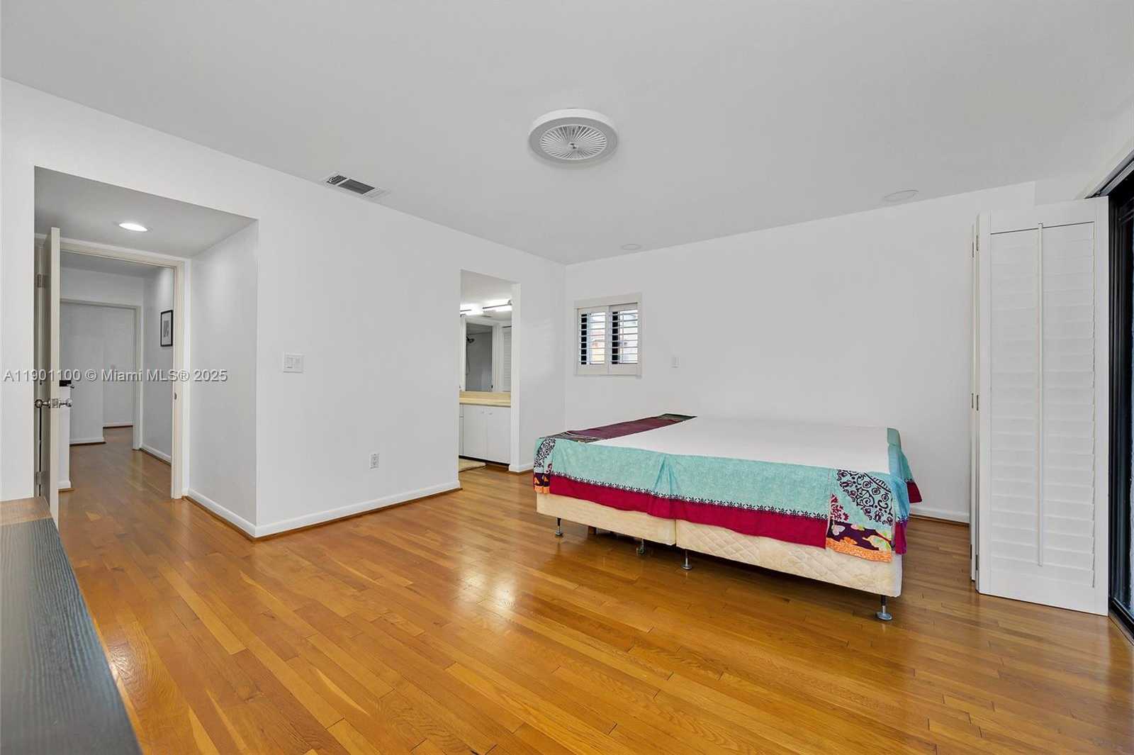 Small Image of 2600 CARDENA ST #PH2, Coral Gables Number 32