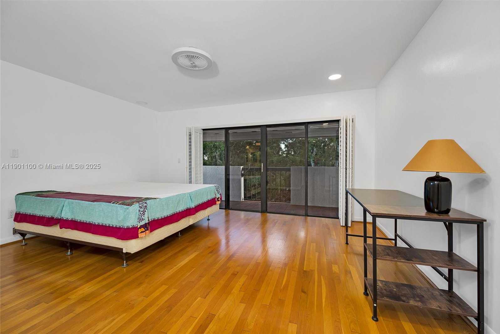 Small Image of 2600 CARDENA ST #PH2, Coral Gables Number 33