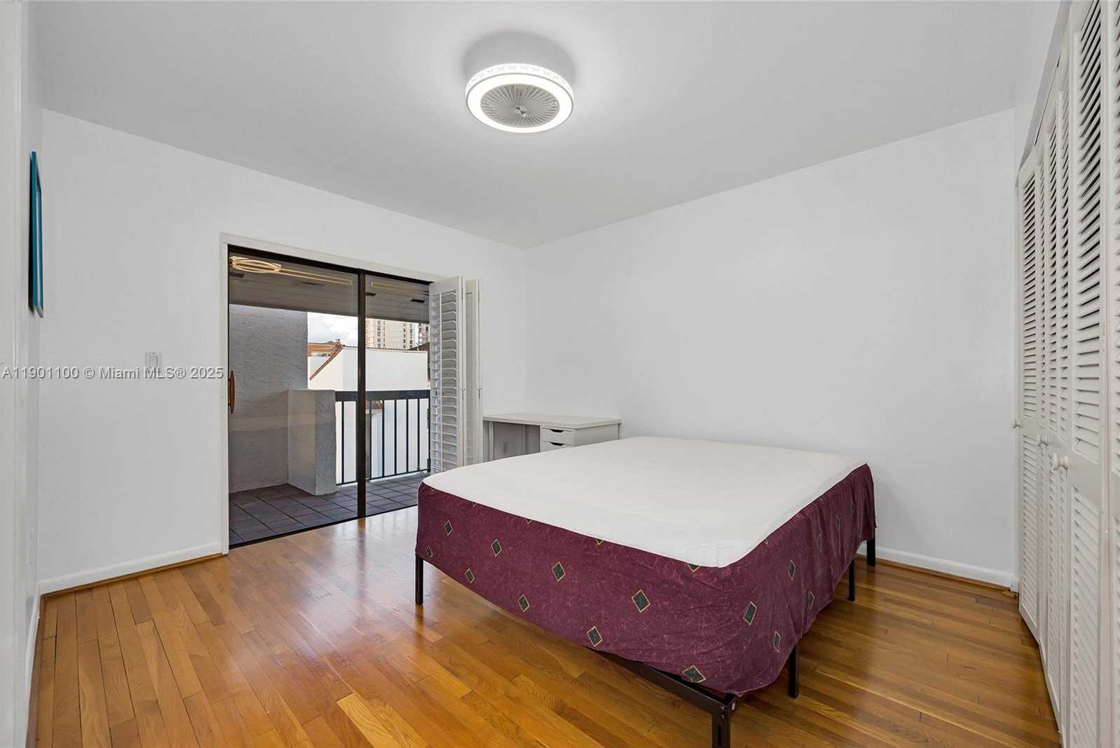 Small Image of 2600 CARDENA ST #PH2, Coral Gables Number 37