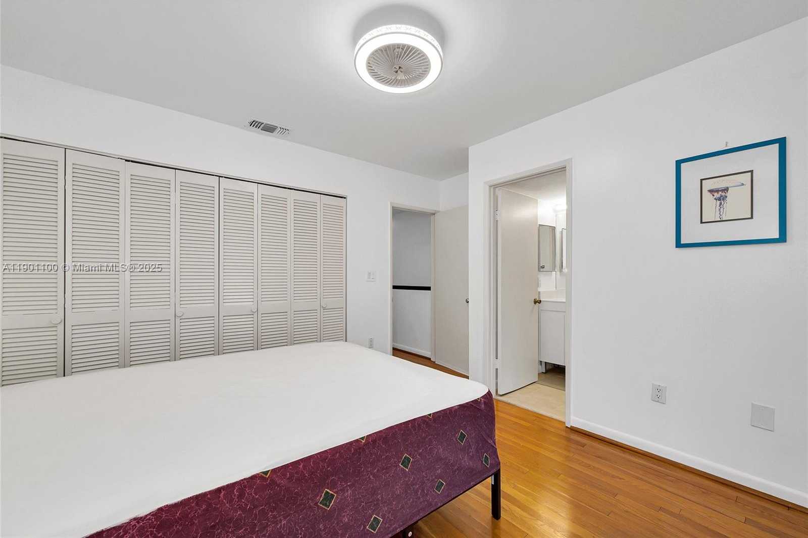 Small Image of 2600 CARDENA ST #PH2, Coral Gables Number 38