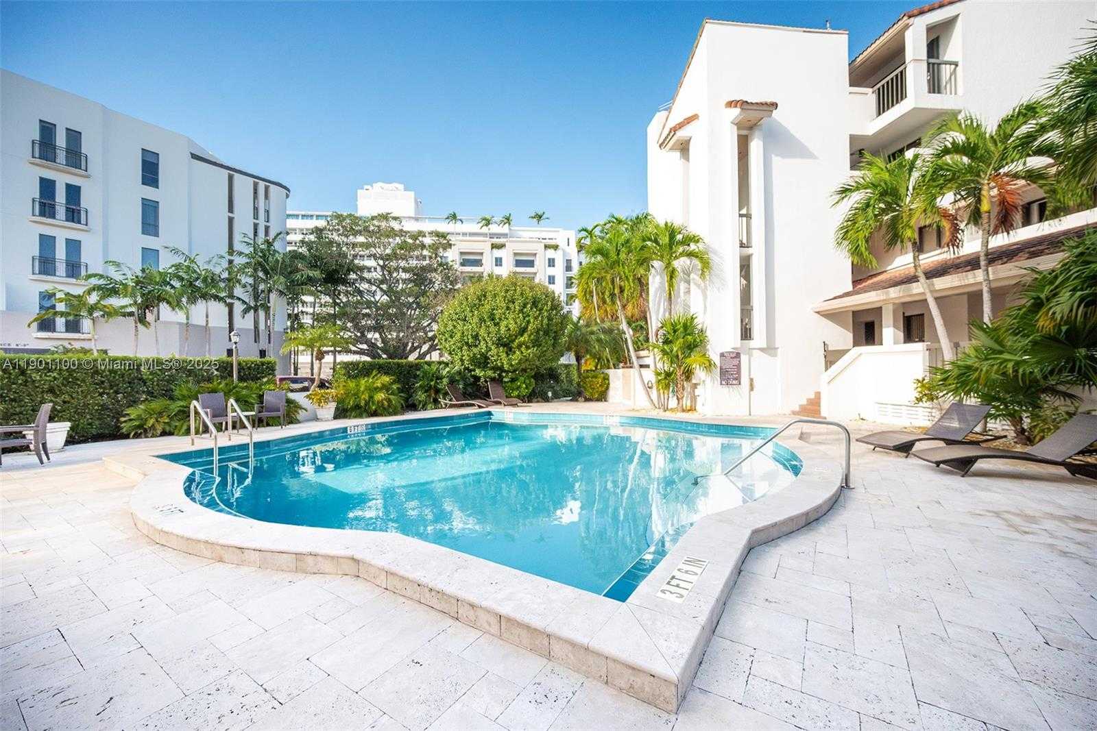 Small Image of 2600 CARDENA ST #PH2, Coral Gables Number 43