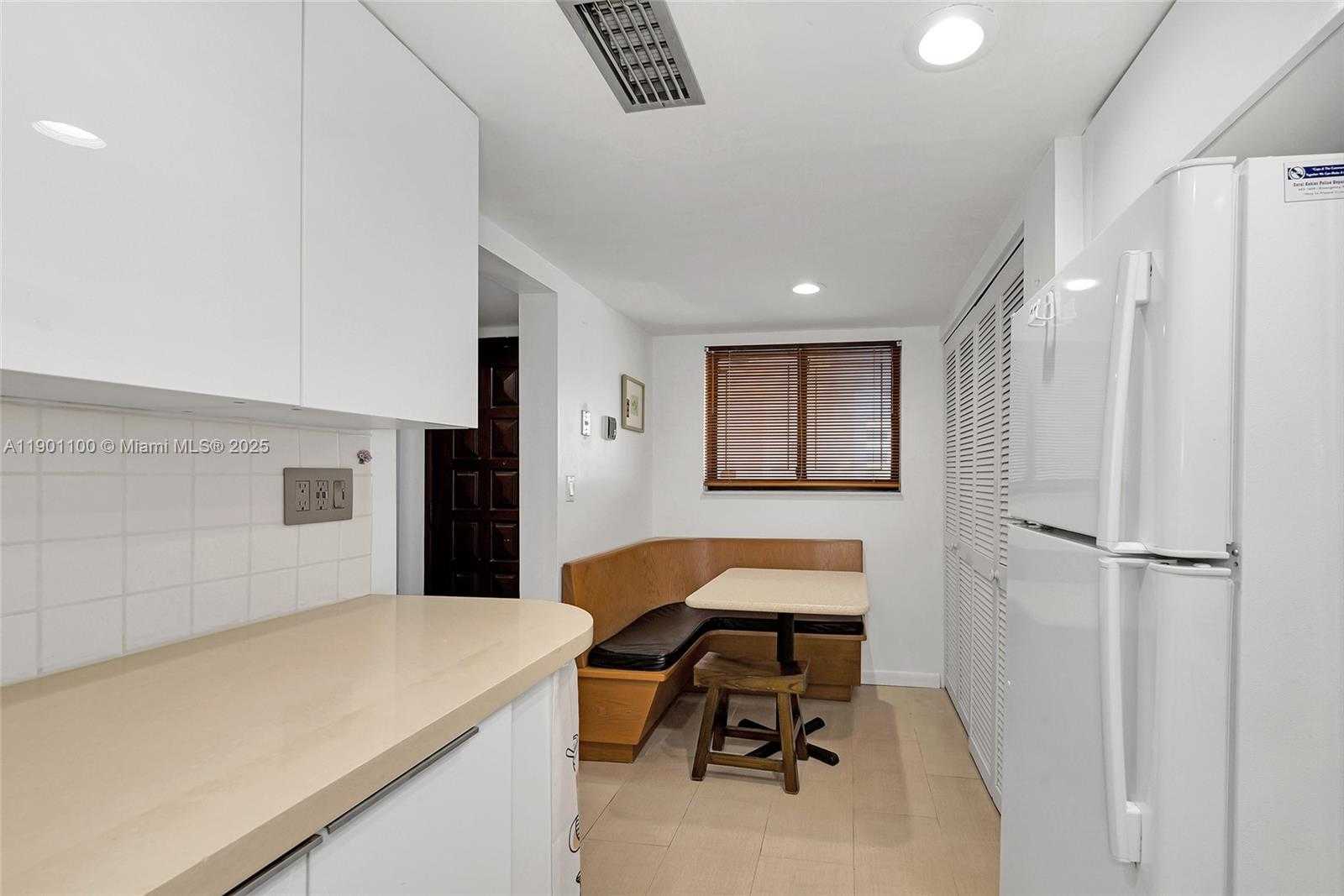 Small Image of 2600 CARDENA ST #PH2, Coral Gables Number 9