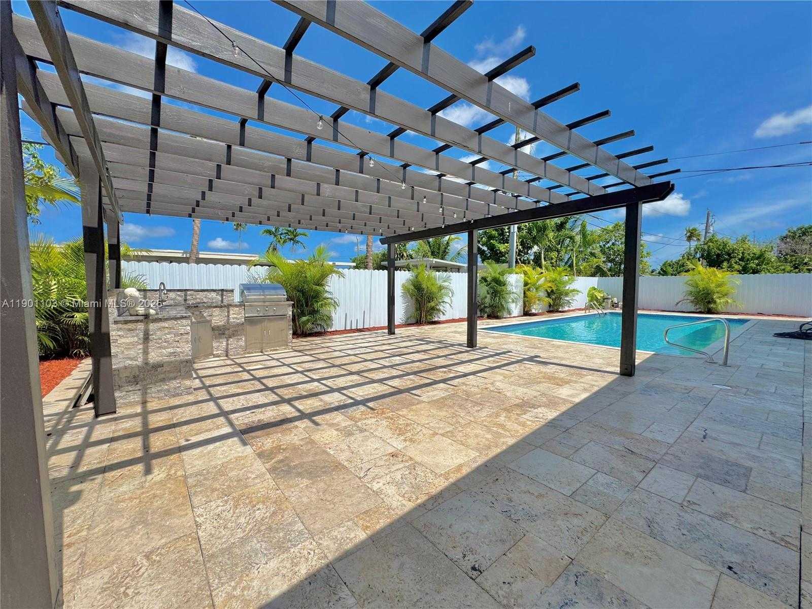 Small Image of 5101 SOUTH WEST 112TH PL, Miami Number 20