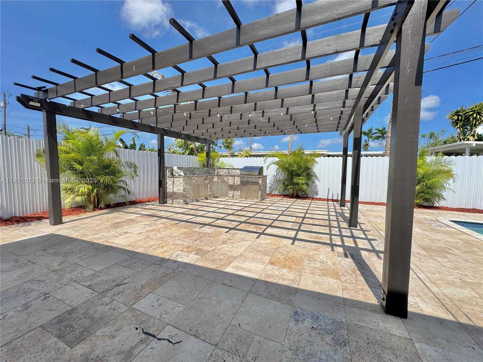 Small Image of 5101 SOUTH WEST 112TH PL, Miami Number 22