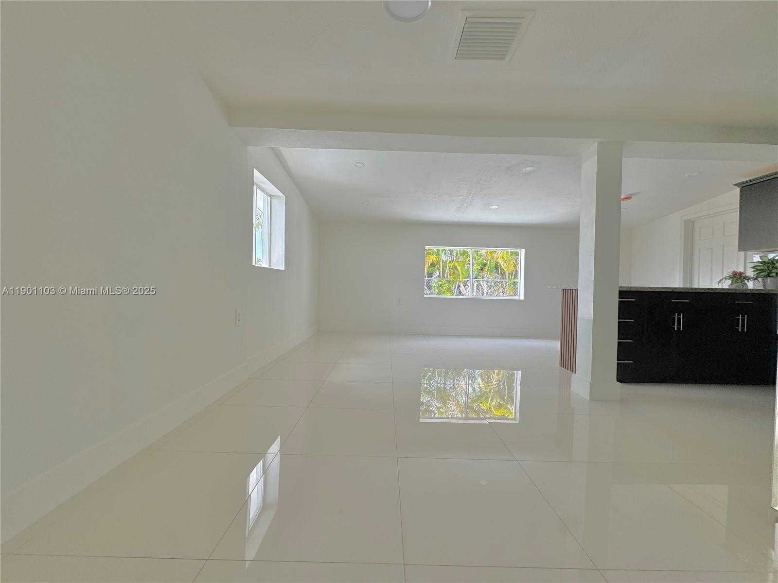 Small Image of 5101 SOUTH WEST 112TH PL, Miami Number 6