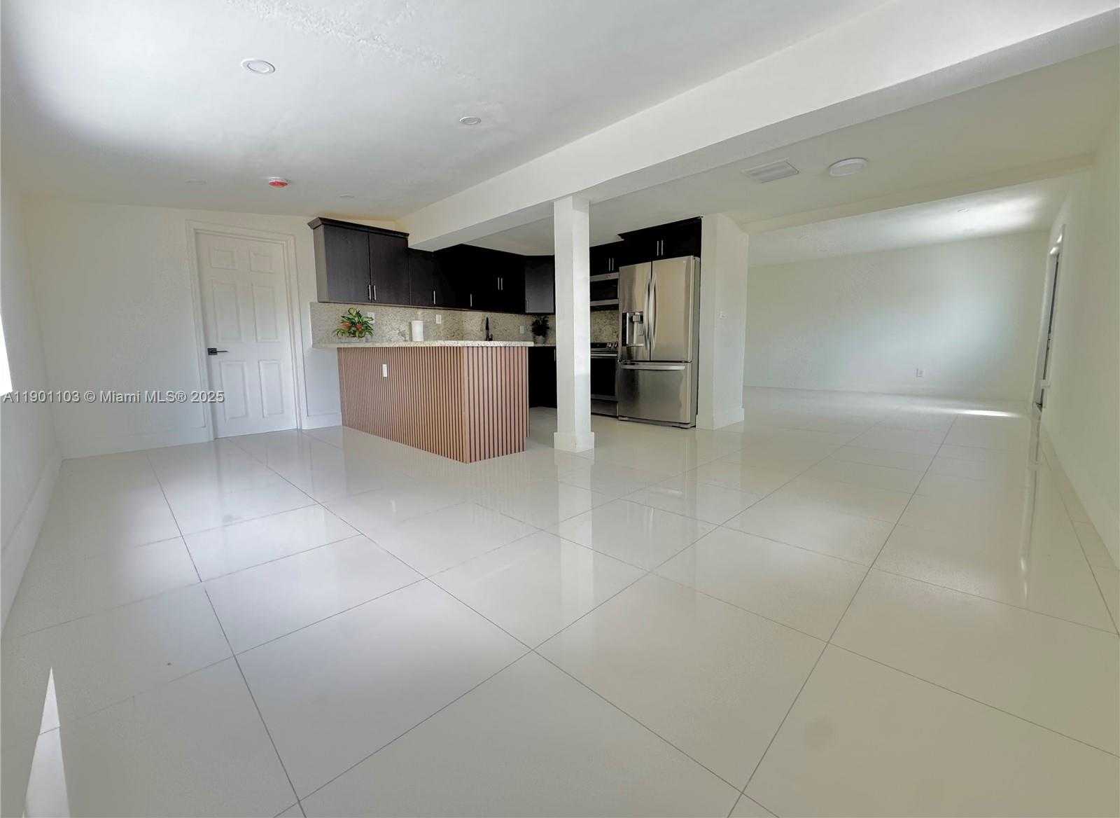 Small Image of 5101 SOUTH WEST 112TH PL, Miami Number 8