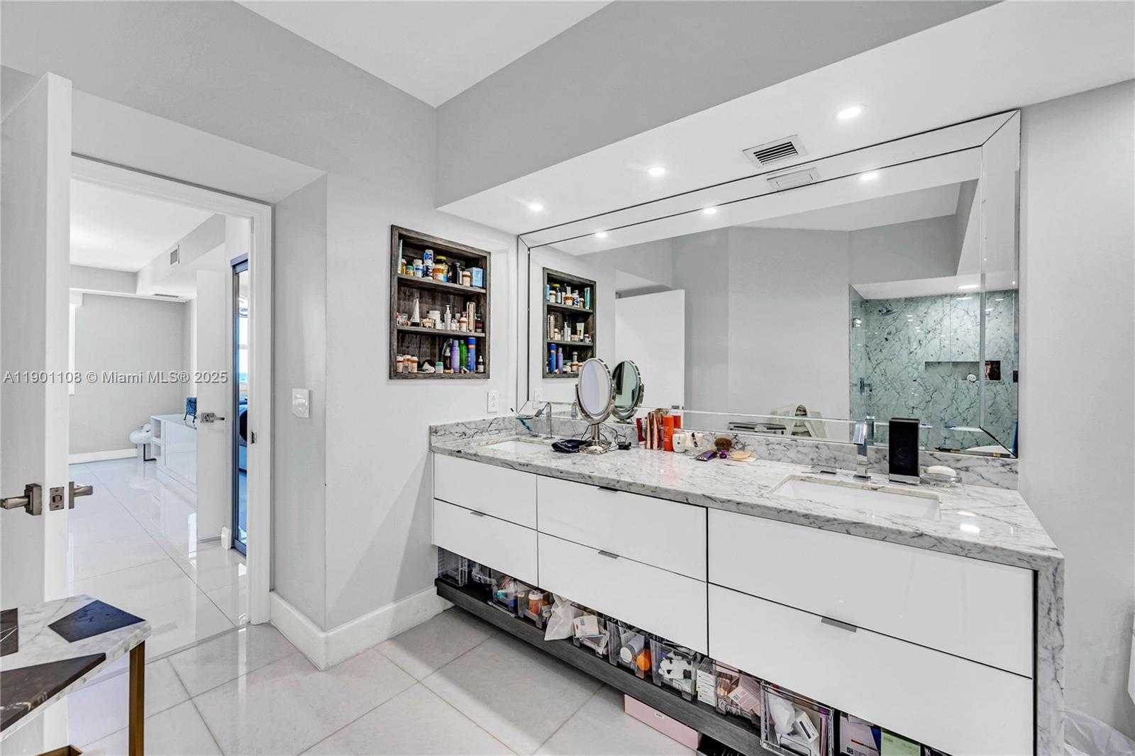 Small Image of 19900 EAST COUNTRY CLUB DR #1003, Aventura Number 15