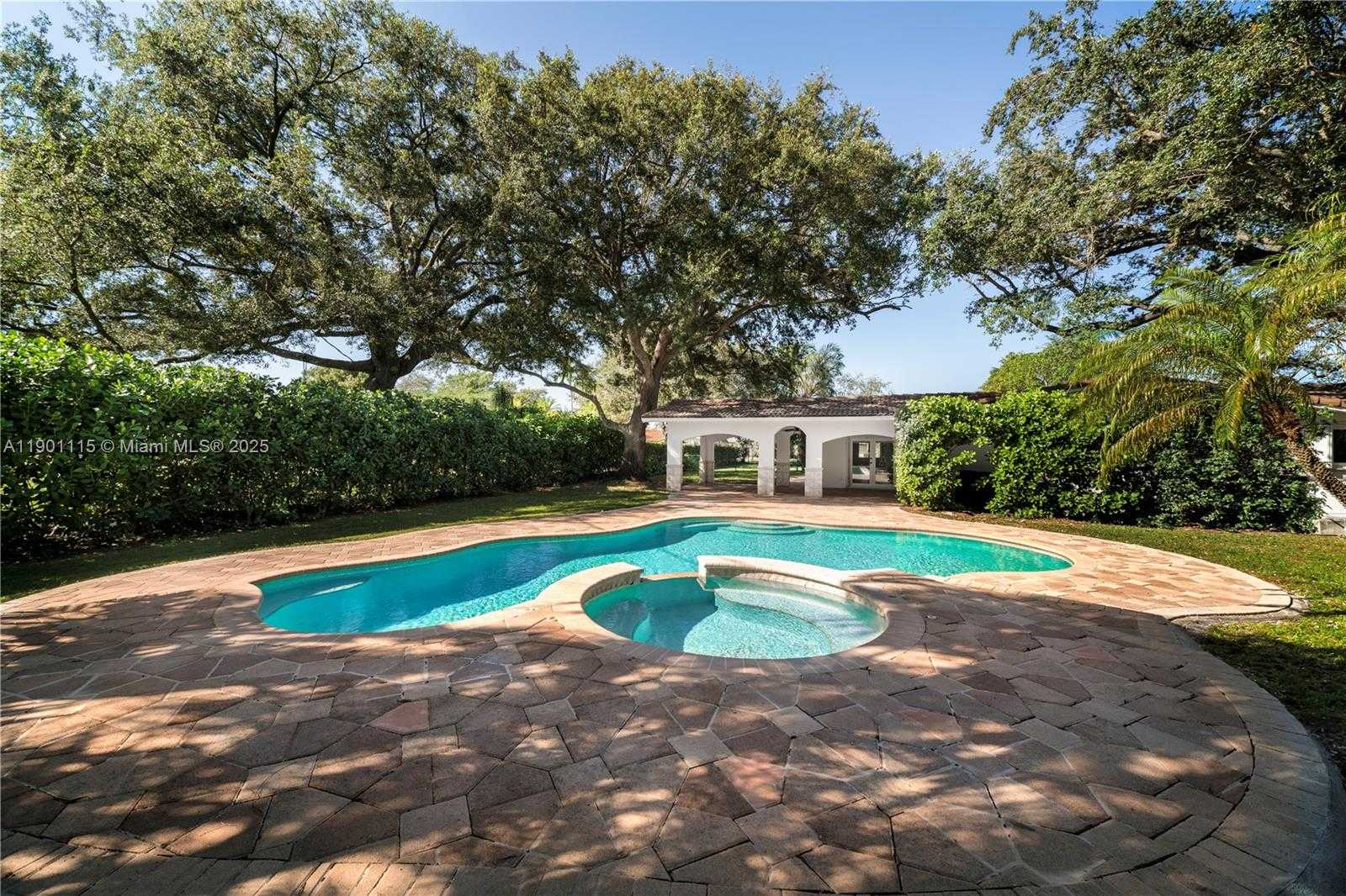 Small Image of 8390 SOUTH WEST 132ND ST, Pinecrest Number 6