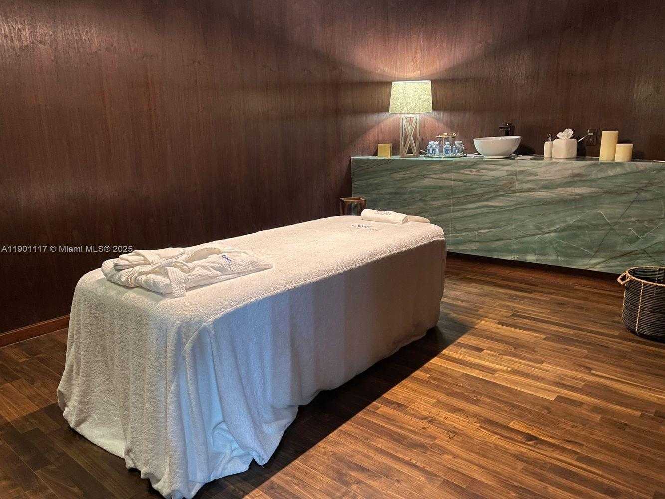 Small Image of 1 COLLINS AVE #108, Miami Beach Number 16