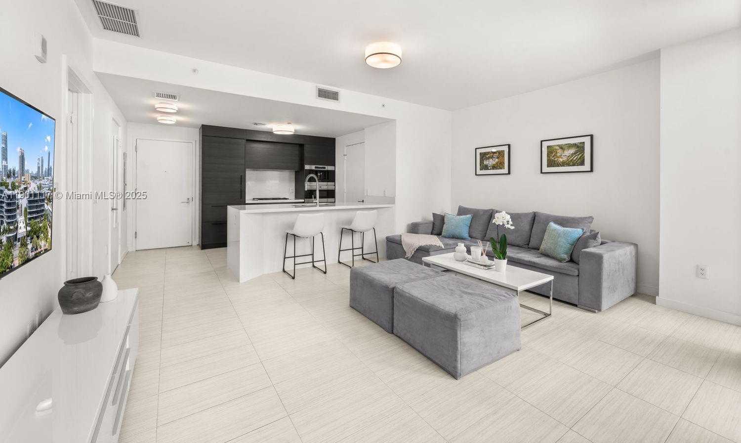 Small Image of 1 COLLINS AVE #108, Miami Beach Number 7